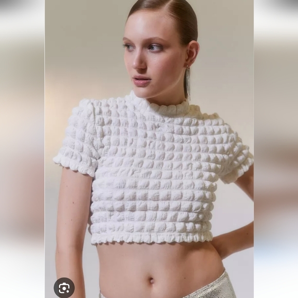 UO Paula Bubble Knit Mock Neck Top - Picture 2 of 9